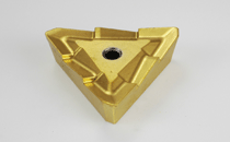 TPKR 2204PDTR-HS IC250-General use milling inserts. The -42 design has an improved tool life. The -HS has a serrated cutting edge for chip splitting and reduced chatter, the -76 has ribs along the cutting edge for reduced heat transfer in heavy machining.