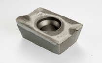 ADCT 1505PDFR-HM IC28-Peripherally ground milling inserts for finishing and general use