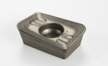 APKT 100316PDTR-RM IC28-HELIMILL inserts with different corner radii and a reinforced cutting edge for interrupted cut and heavy machining.